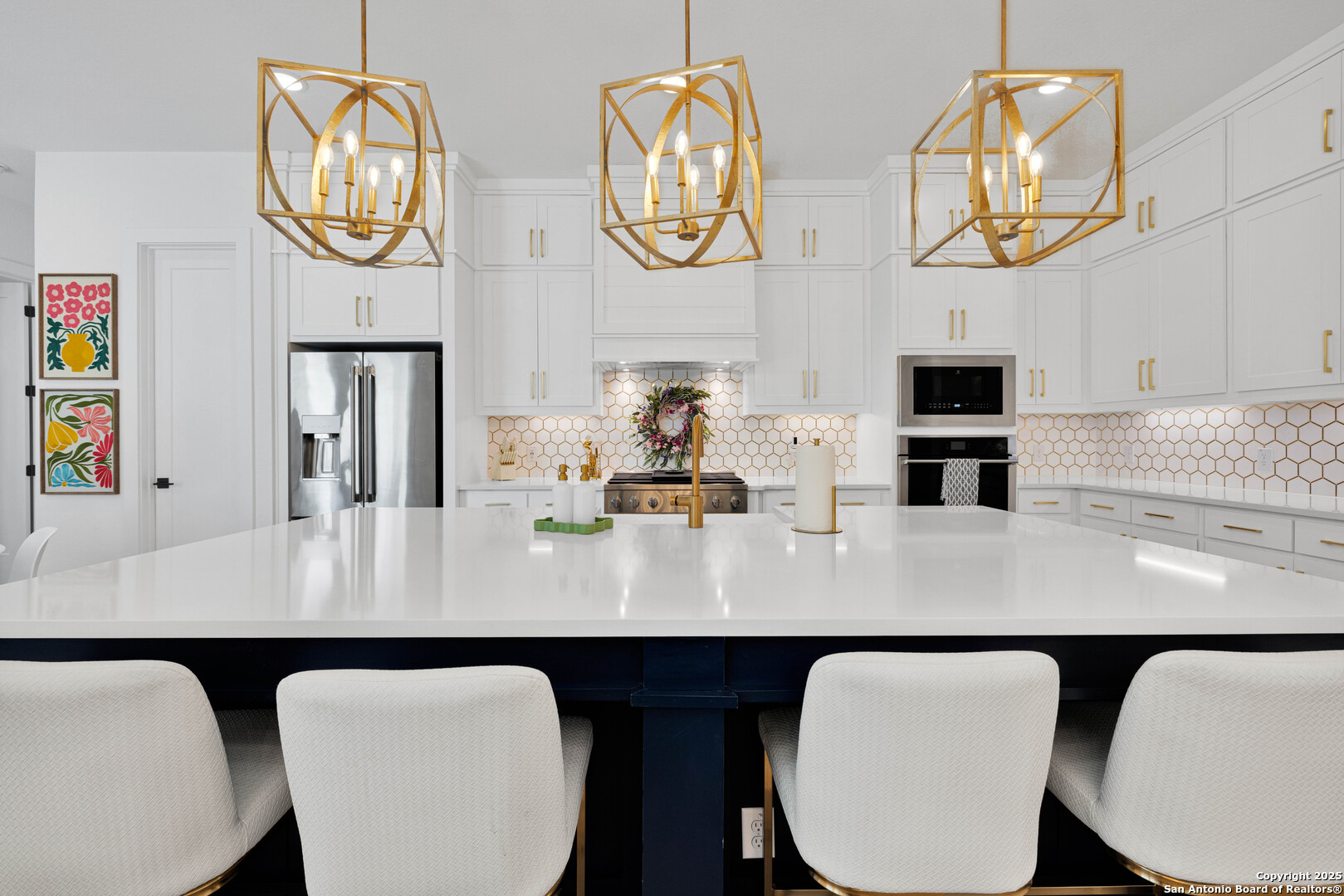 235 Corazon Boerne, TX 78006 - Photo 22 of 68 a dining room with chandelier and a mirror