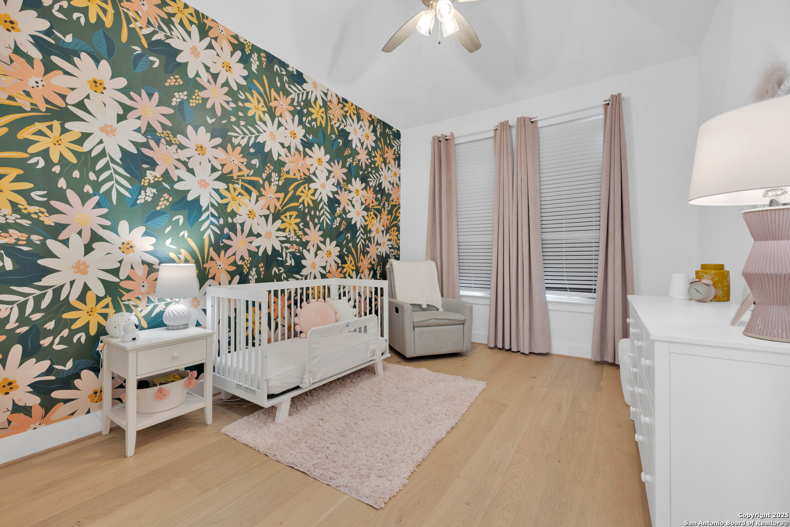 235 Corazon Boerne, TX 78006 - Photo 40 of 68 a spacious bedroom with a bed and a couch