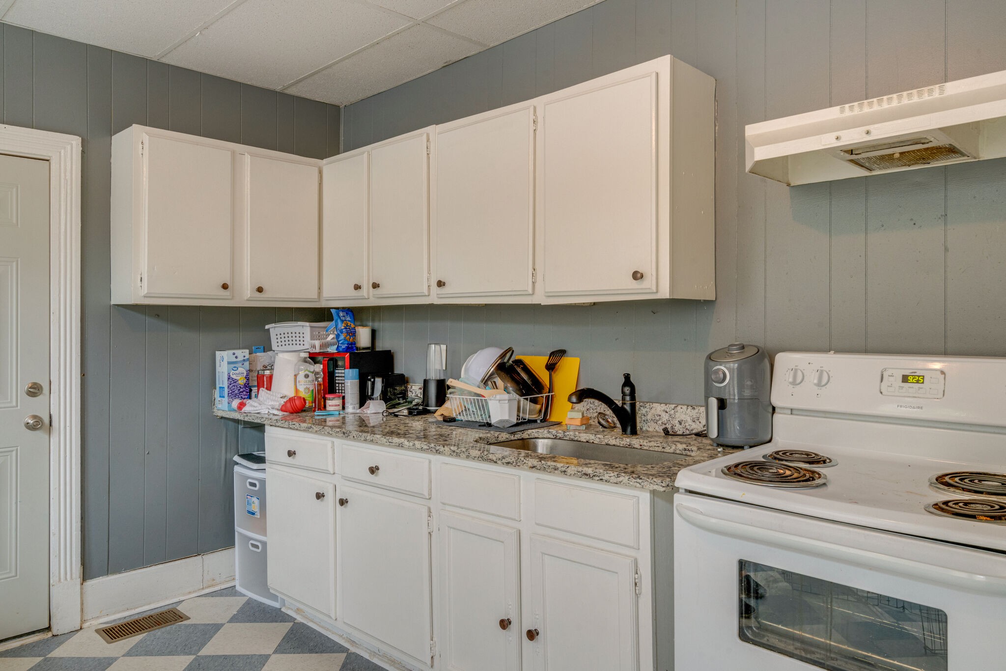 911 North Spring Street Murfreesboro, TN 37130 - Photo 4 of 30 Gallery Image 4