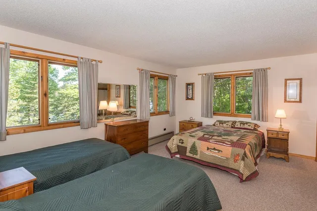 $998,000 | 6685 South Point Drive, Pine River, MN 56474