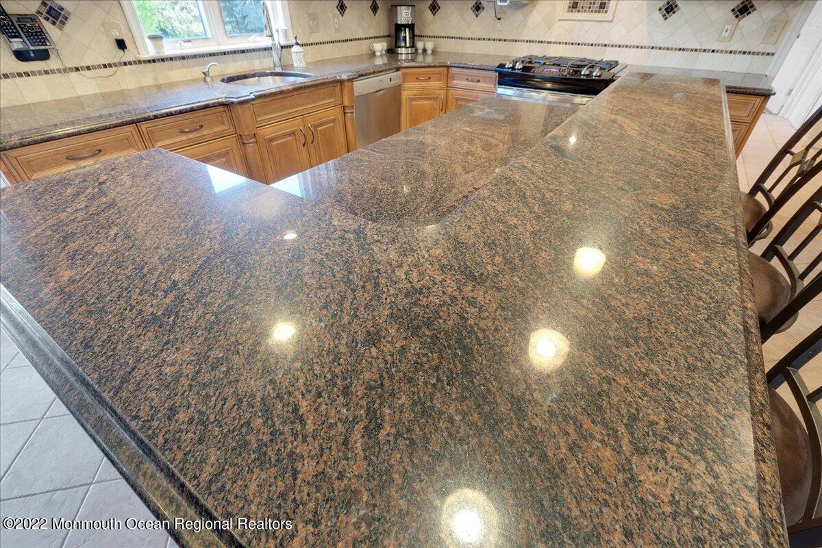 162 Pleasant Valley Road Morganville, NJ 07751 - Photo 20 of 62 20-162 Pleasant Valley Rd, Morganville,