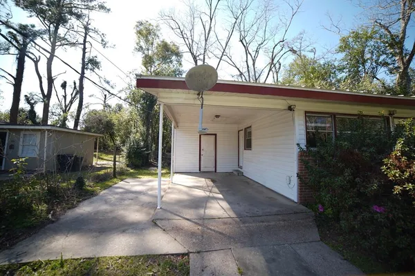 $1,775 | 318 Meadowbrook Lane, Tallahassee, FL 32304