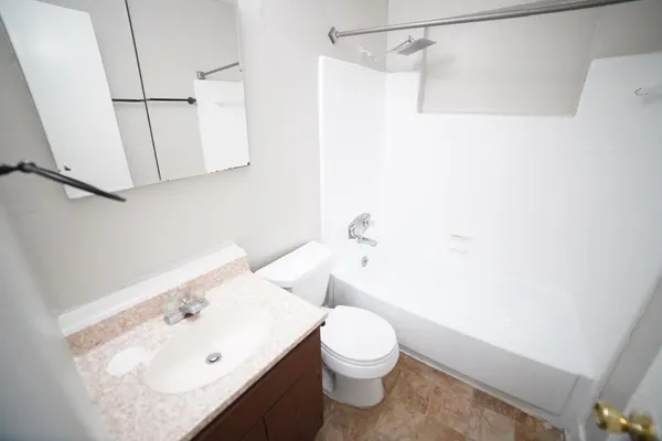 $1,775 | 318 Meadowbrook Lane, Tallahassee, FL 32304