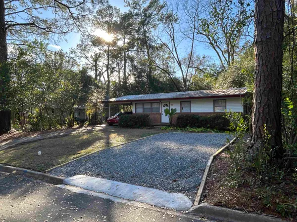 $1,775 | 318 Meadowbrook Lane, Tallahassee, FL 32304
