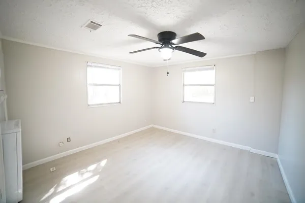 $1,775 | 318 Meadowbrook Lane, Tallahassee, FL 32304