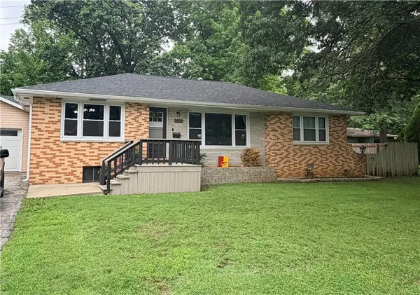 $215,000 | 1602 South Olive Street, Pittsburg, KS 66762