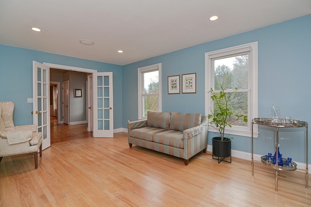30 Country Road Holliston, MA 01746 - Photo 17 of 42 Gallery Image 17
