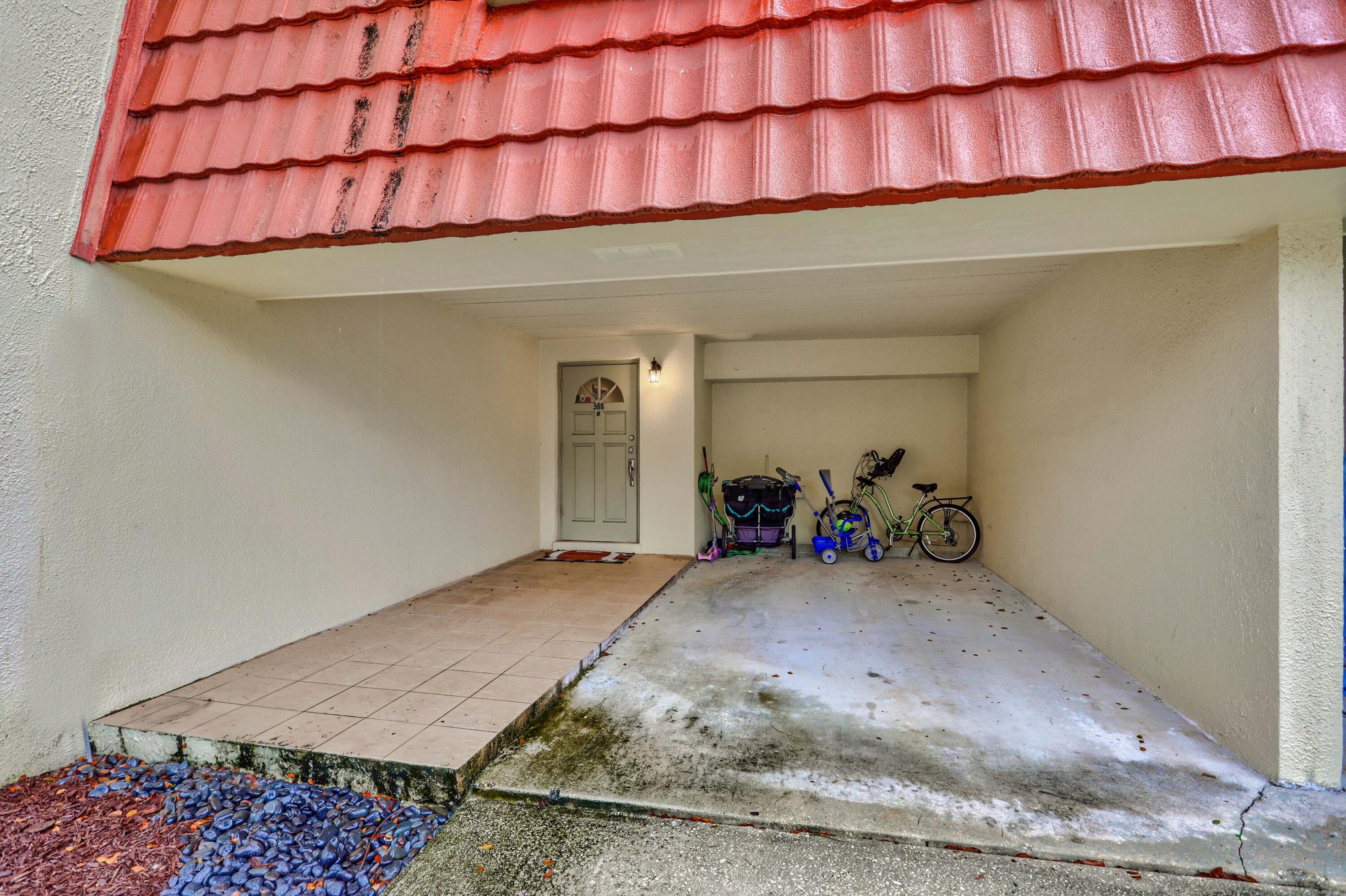 388 Golfview Road, Unit H North Palm Beach, FL 33408 - Photo 2 of 24 05_320a6414-hdr(6)_exterior 5