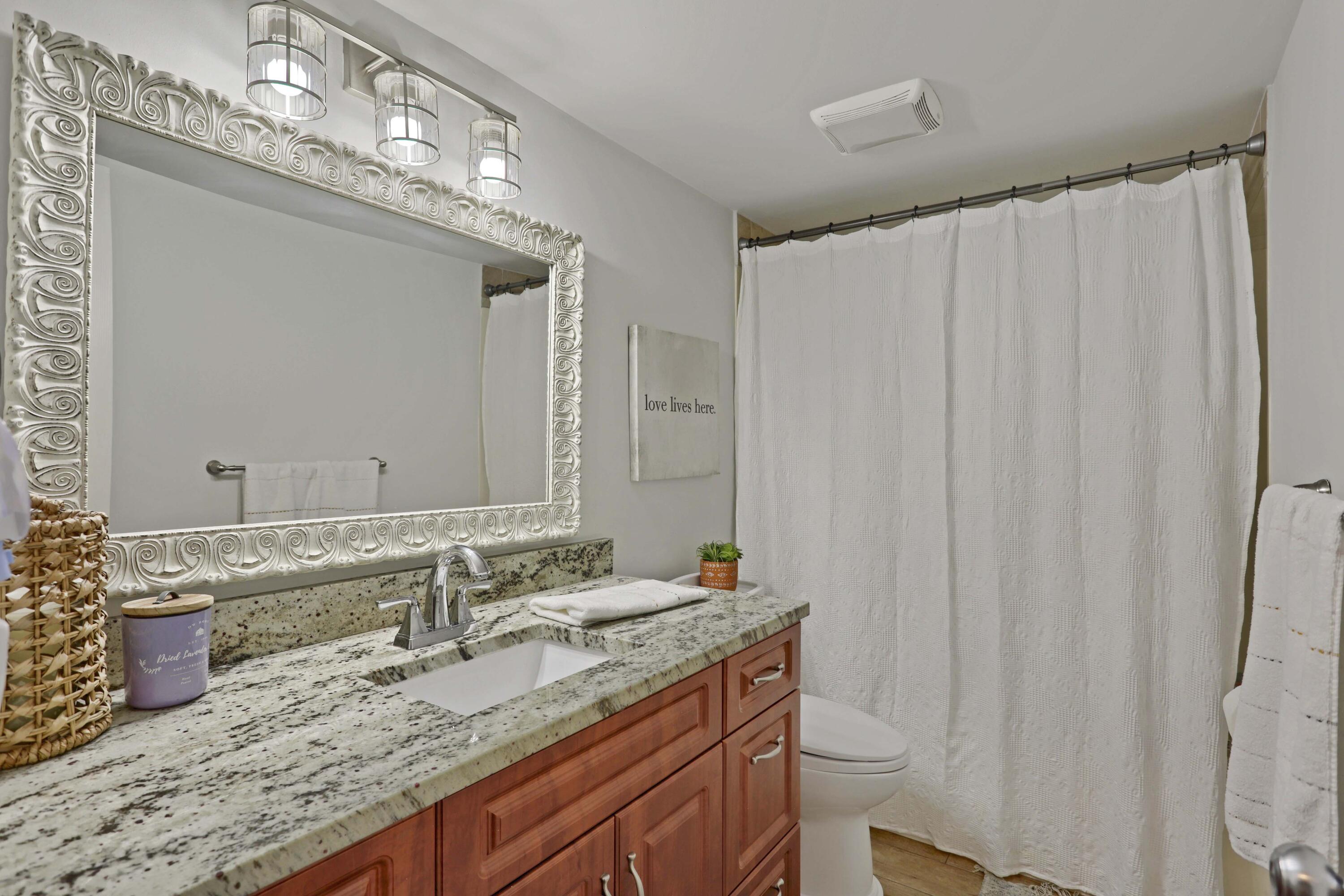 388 Golfview Road, Unit H North Palm Beach, FL 33408 - Photo 23 of 24 32_320a6477-hdr(6)