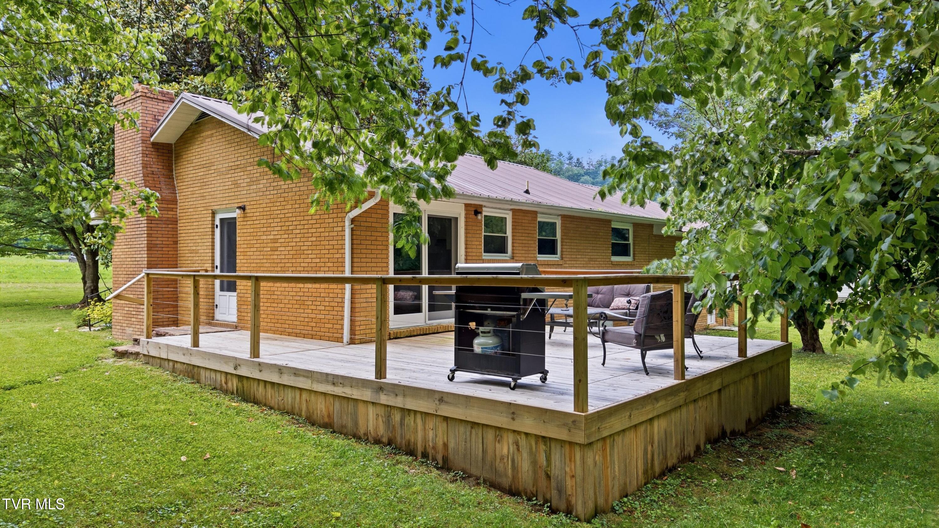 4124 Big Creek Road Hartford, TN 37753 - Photo 3 of 56 004-4124BigCreekRoad-Hartford-TN-37753-S