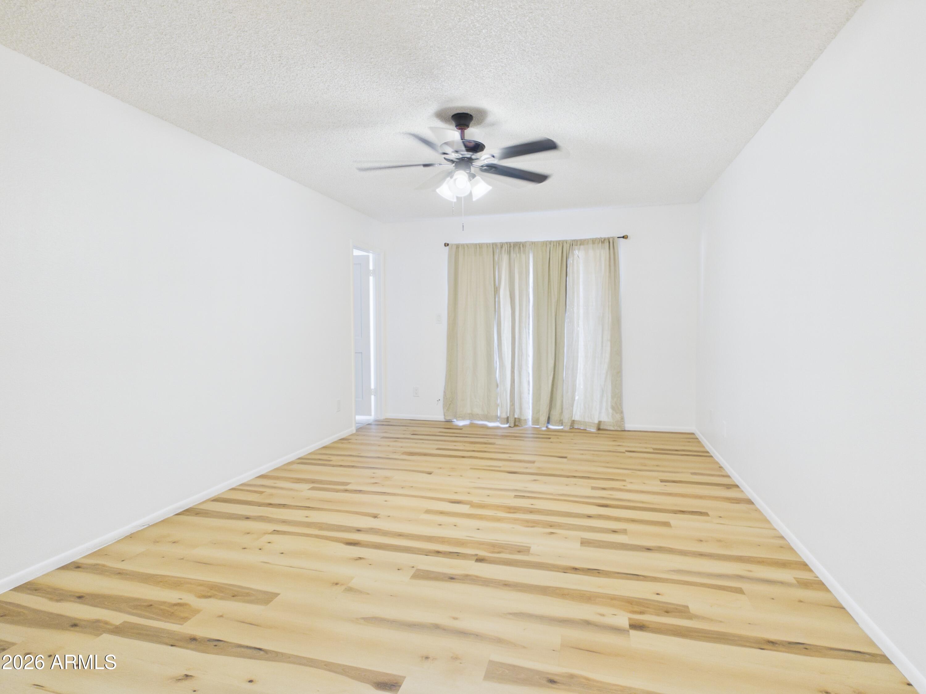 4033 West Griswold Road Phoenix, AZ 85051 - Photo 30 of 45 CAM04435G0-PR0020-STILL023