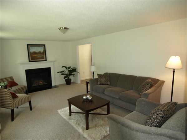 8 Bufton Farm Road Clinton, MA 01510 - Photo 3 of 12 Gallery Image 3