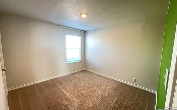 $1,750 | 935 Winged Scoter, San Antonio, TX 78253