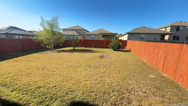 $1,750 | 935 Winged Scoter, San Antonio, TX 78253