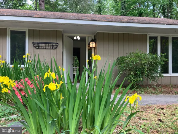 $300,000 | 102 Stavenger Court, Williamsburg, VA 23188