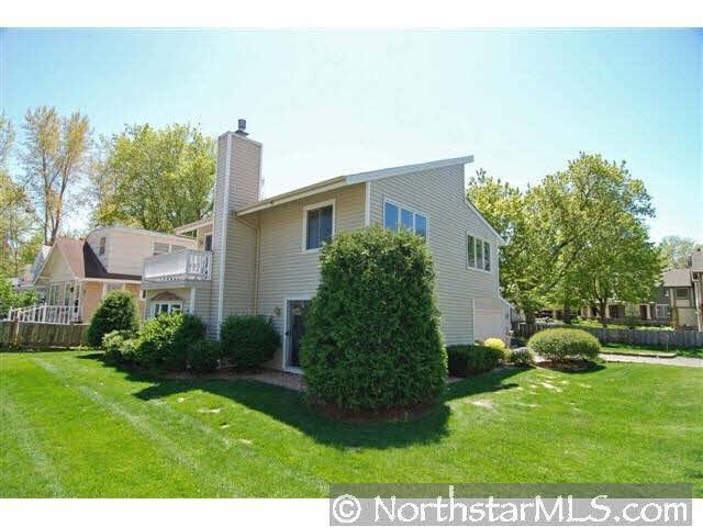 8 1st Street Excelsior, MN 55331 - Photo 3 of 10 Gallery Image 3
