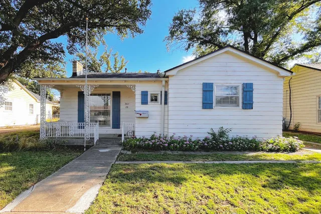 $143,500 | 2411 29th Street, Lubbock, TX 79411