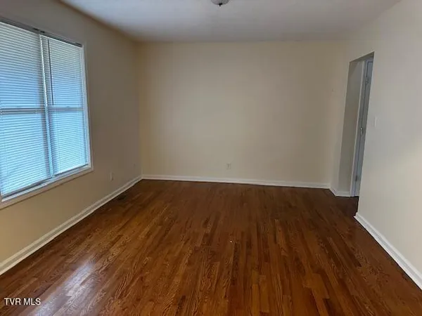 $2,300 | 3448 McKinley Road, Johnson City, TN 37604