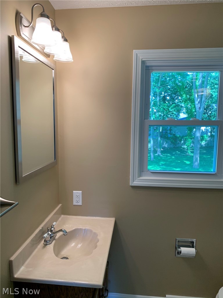 3855 Greentree Road Stow, OH 44224 - Photo 14 of 27 Gallery Image 14
