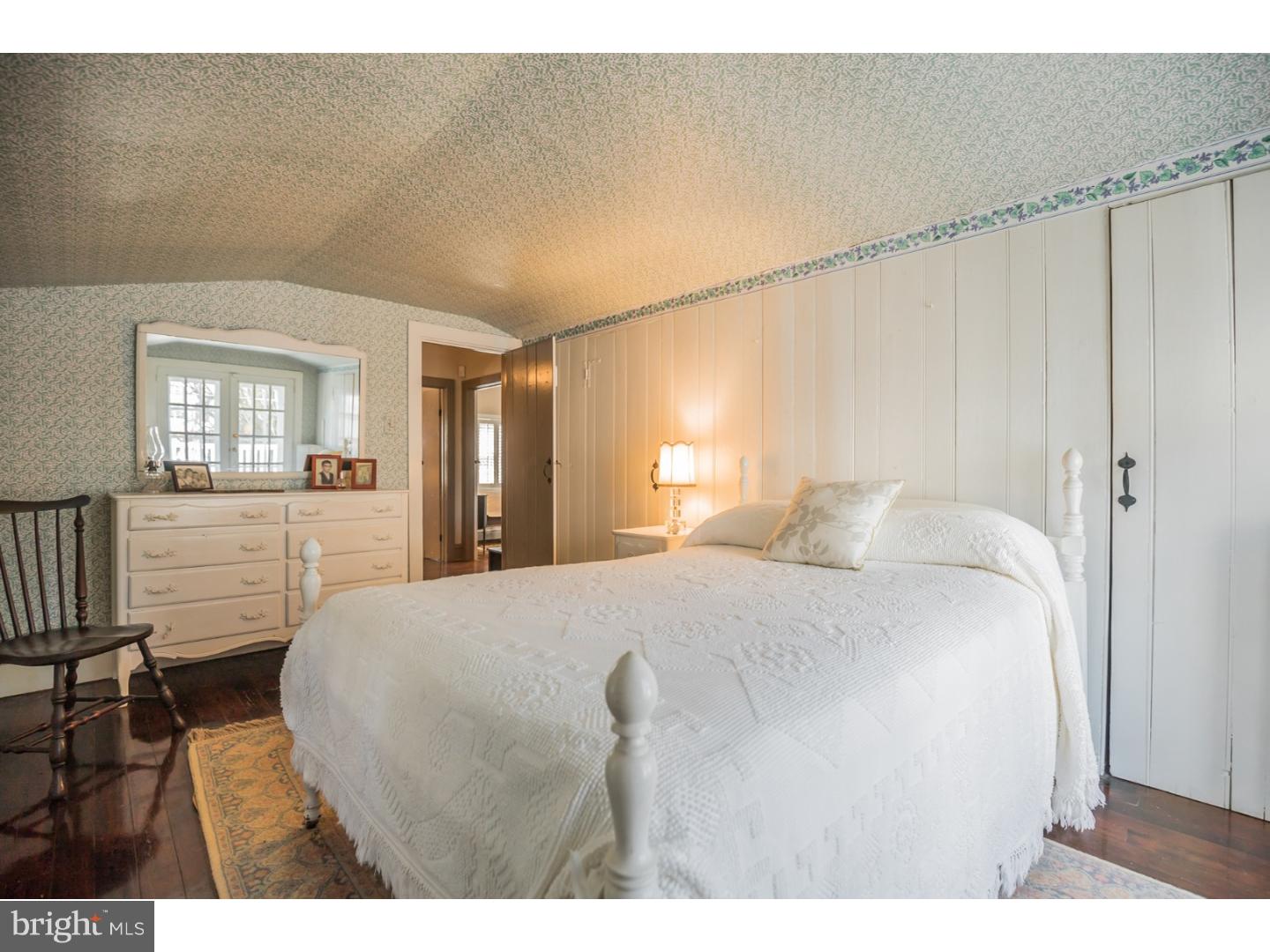 9030 Pine Road Philadelphia, PA 19115 - Photo 18 of 22