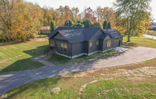 $499,900 | 22027 Redding Woods, Seymour, IN 47274