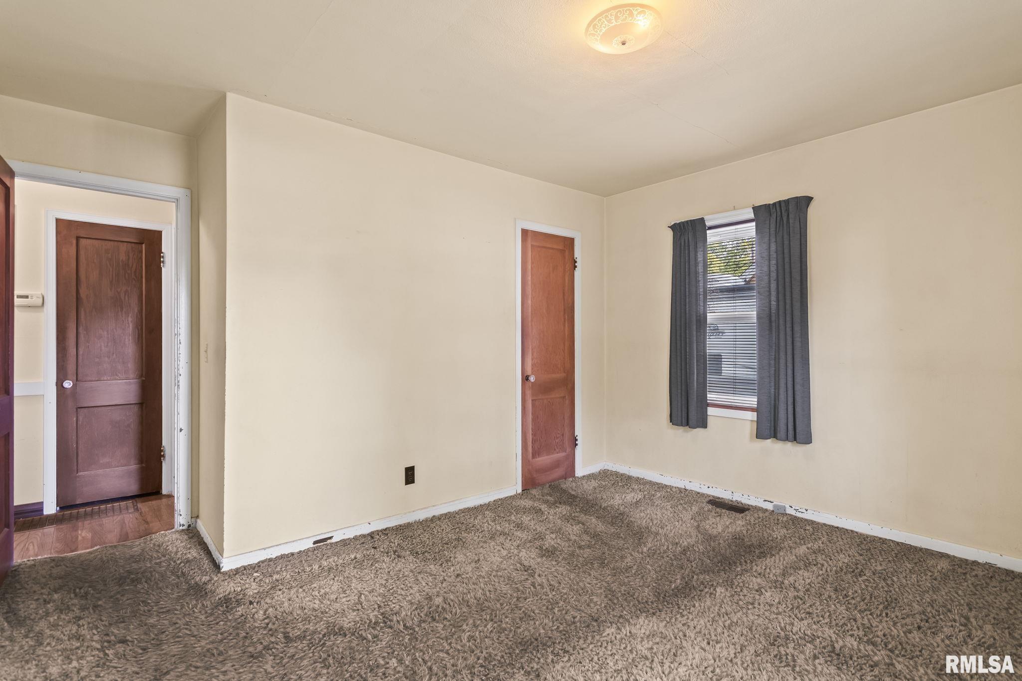 2019 East Hood Street Springfield, IL 62703 - Photo 16 of 37