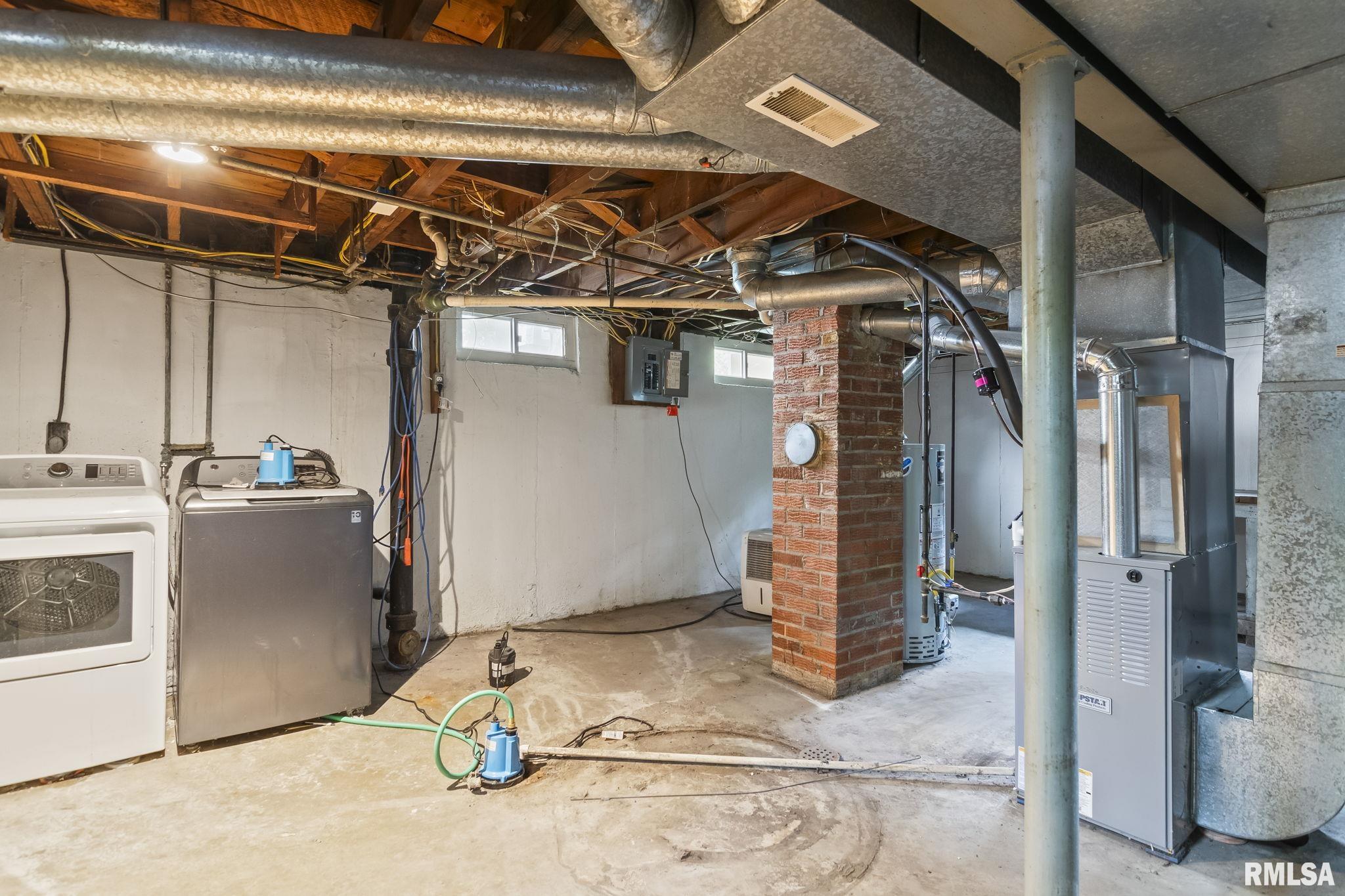 2019 East Hood Street Springfield, IL 62703 - Photo 30 of 37