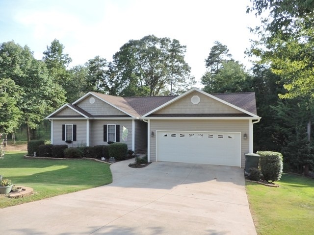 105 Red Cardinal Road Seneca, SC 29672 - Photo 1 of 26 Gallery Image 1
