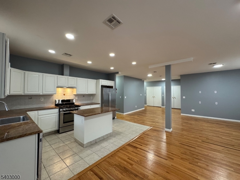 610 Devon Street, Unit 3 Kearny, NJ 07032 - Photo 11 of 37