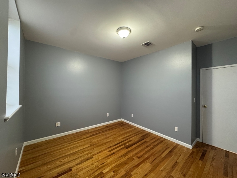610 Devon Street, Unit 3 Kearny, NJ 07032 - Photo 32 of 37