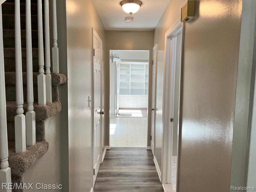 1953 Broadstone Road Grosse Pointe Woods, MI 48236 - Photo 19 of 43