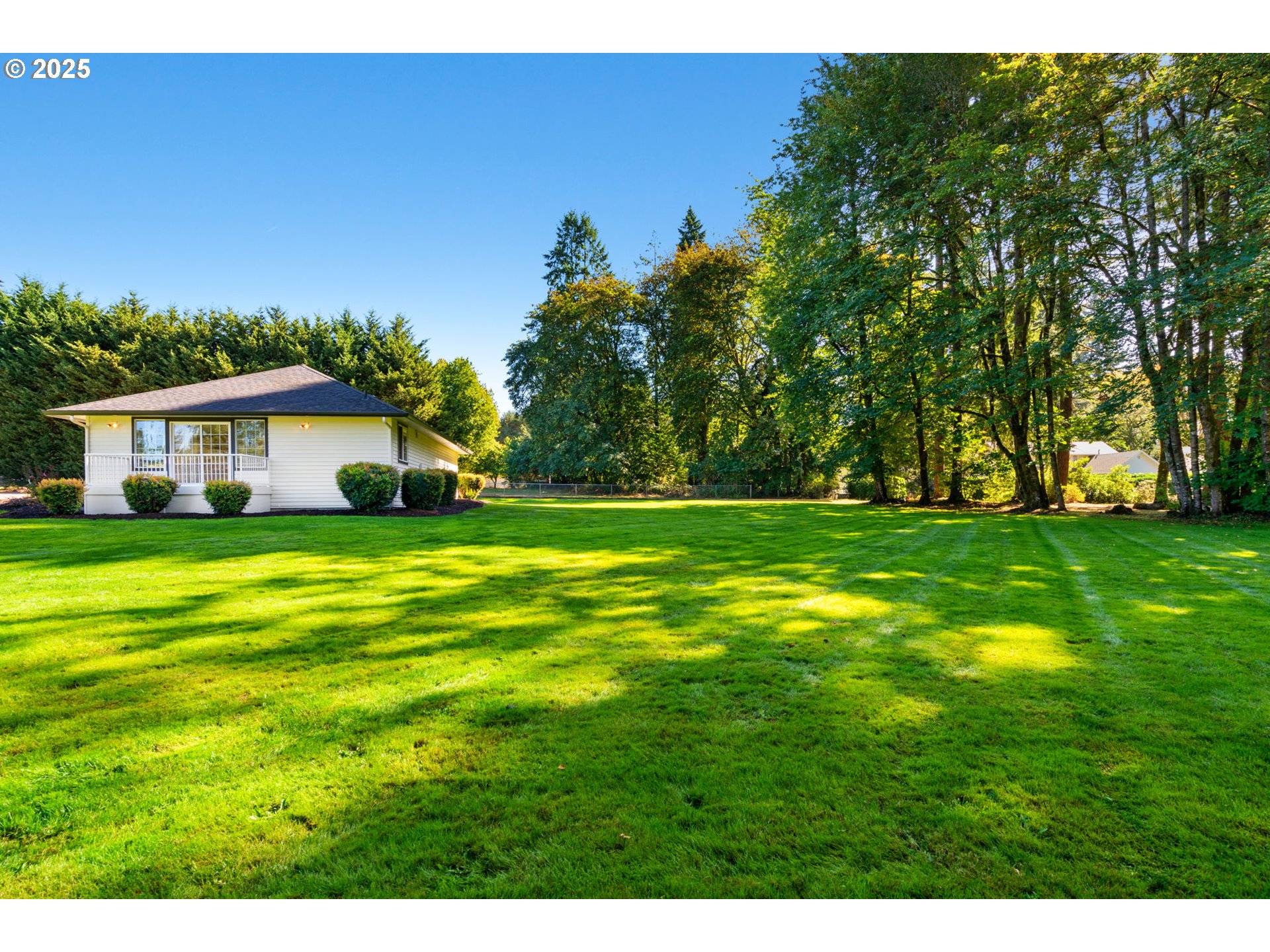 25600 Northeast 152nd Avenue Battle Ground, WA 98604 - Photo 41 of 48 a house view with a garden space
