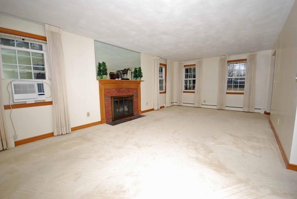45 Crest Road Framingham, MA 01702 - Photo 10 of 39 Gallery Image 10