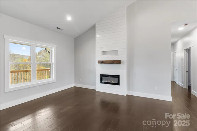 $597,000 | 60 Gins Lane, Unit 9 & 10, Mars Hill, NC 28754