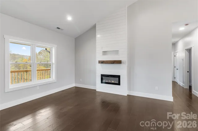 $589,000 | 60 Gins Lane, Unit 9 & 10, Mars Hill, NC 28754