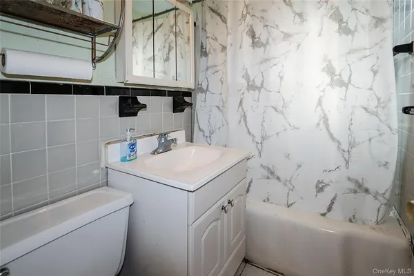 $348,000 | 196-23 73rd Avenue, Unit 2 | Fresh Meadows