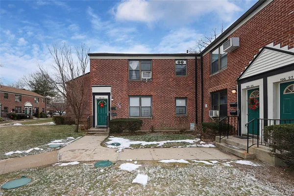 $348,000 | 196-23 73rd Avenue, Unit 2 | Fresh Meadows