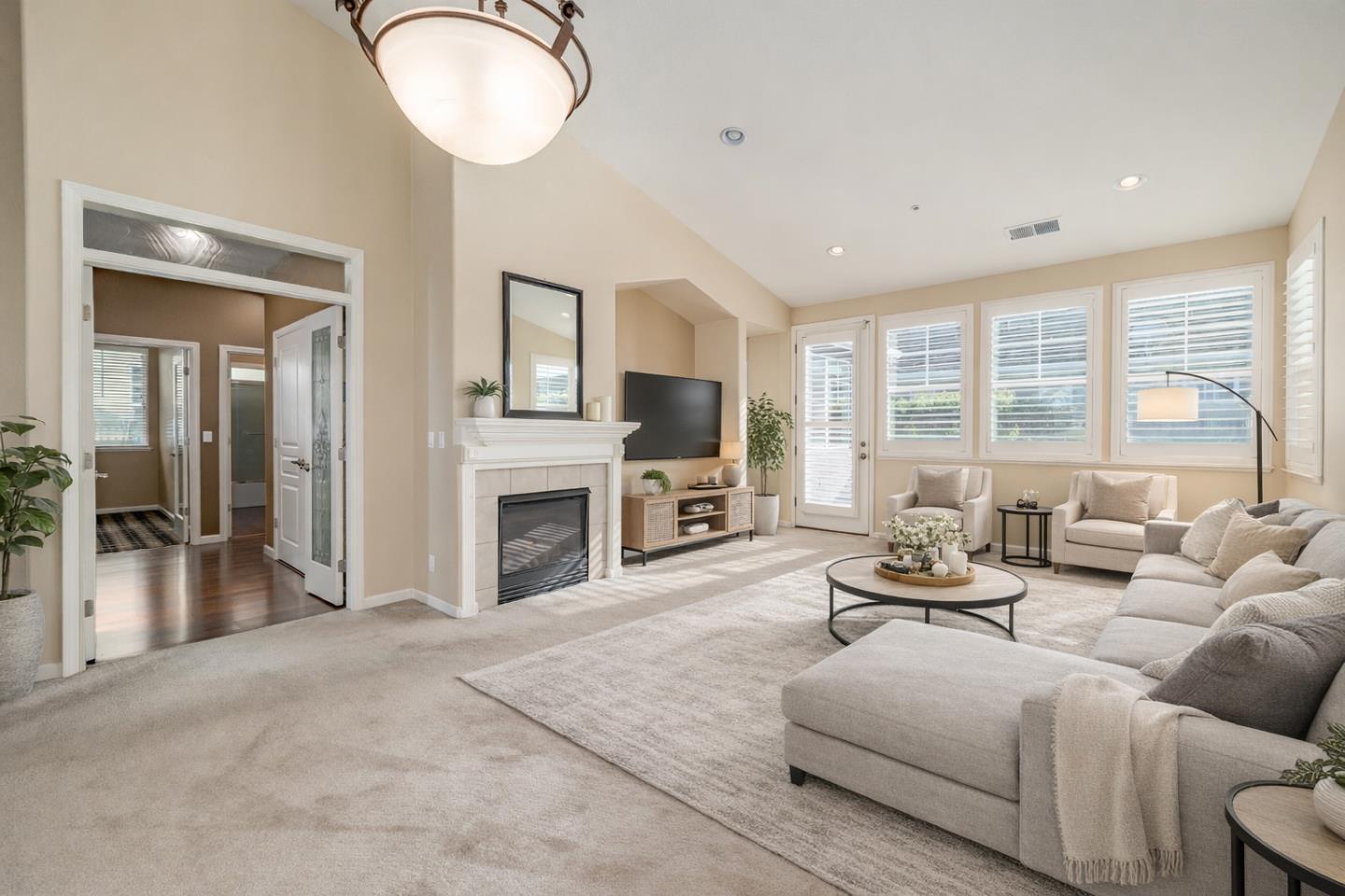 836 Delta Way Watsonville, CA 95076 - Photo 5 of 37