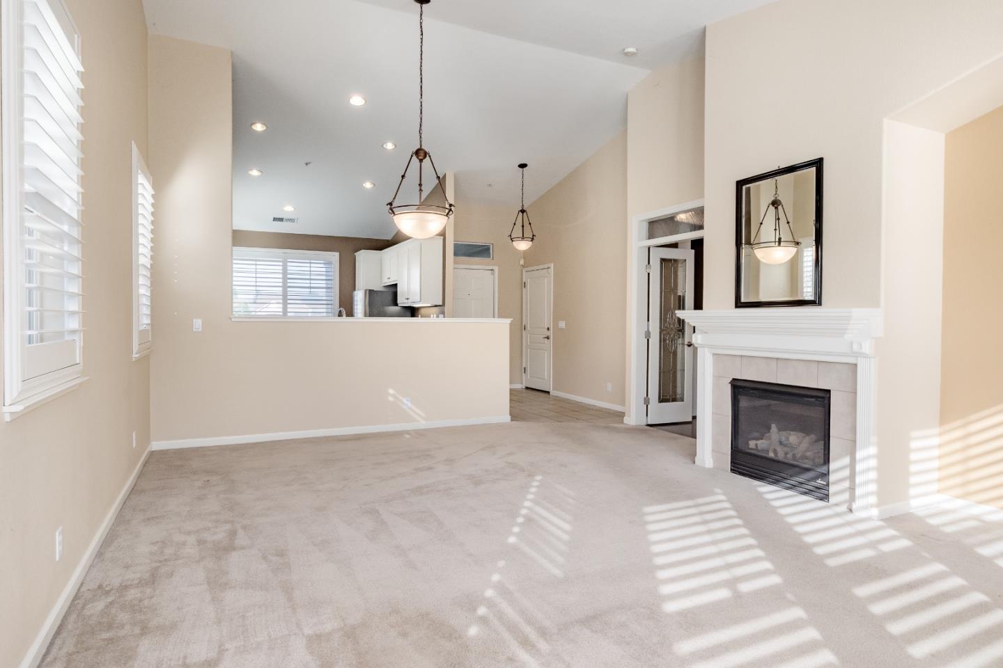 836 Delta Way Watsonville, CA 95076 - Photo 9 of 37