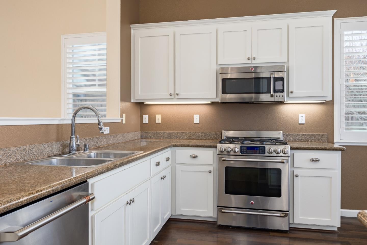 836 Delta Way Watsonville, CA 95076 - Photo 10 of 37