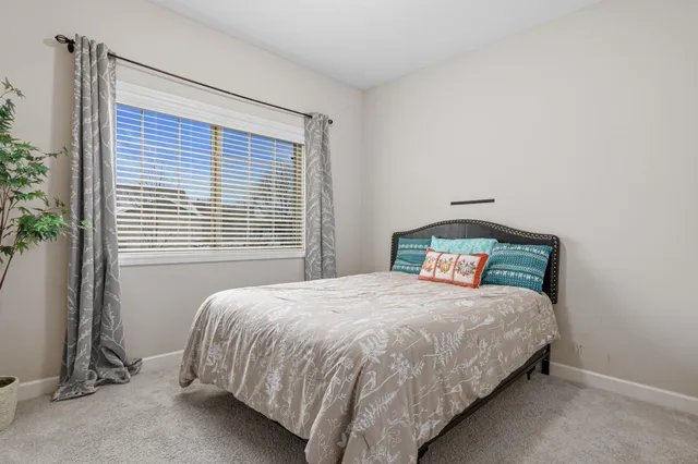 $349,900 | 6023 Iris Lane, Rockford, MN 55373