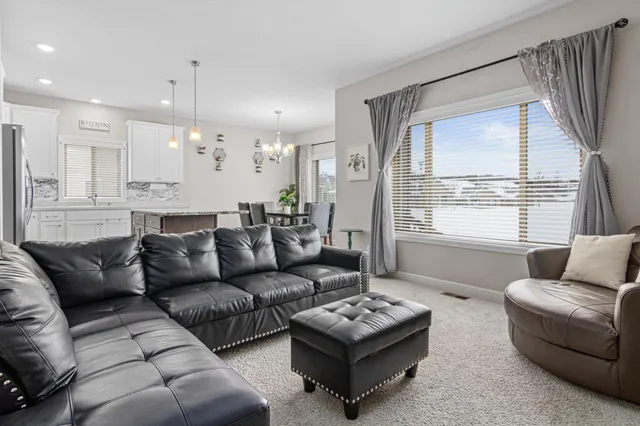 $349,900 | 6023 Iris Lane, Rockford, MN 55373