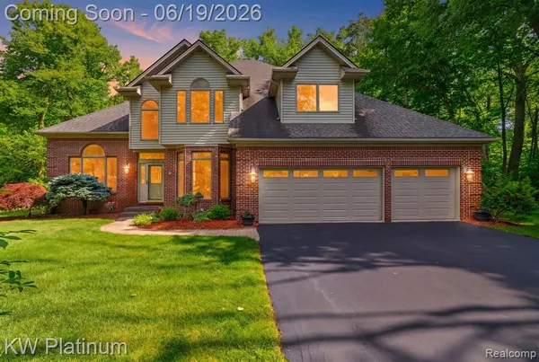 $475,000 | 4270 Greenview Circle, Fort Gratiot, MI 48059
