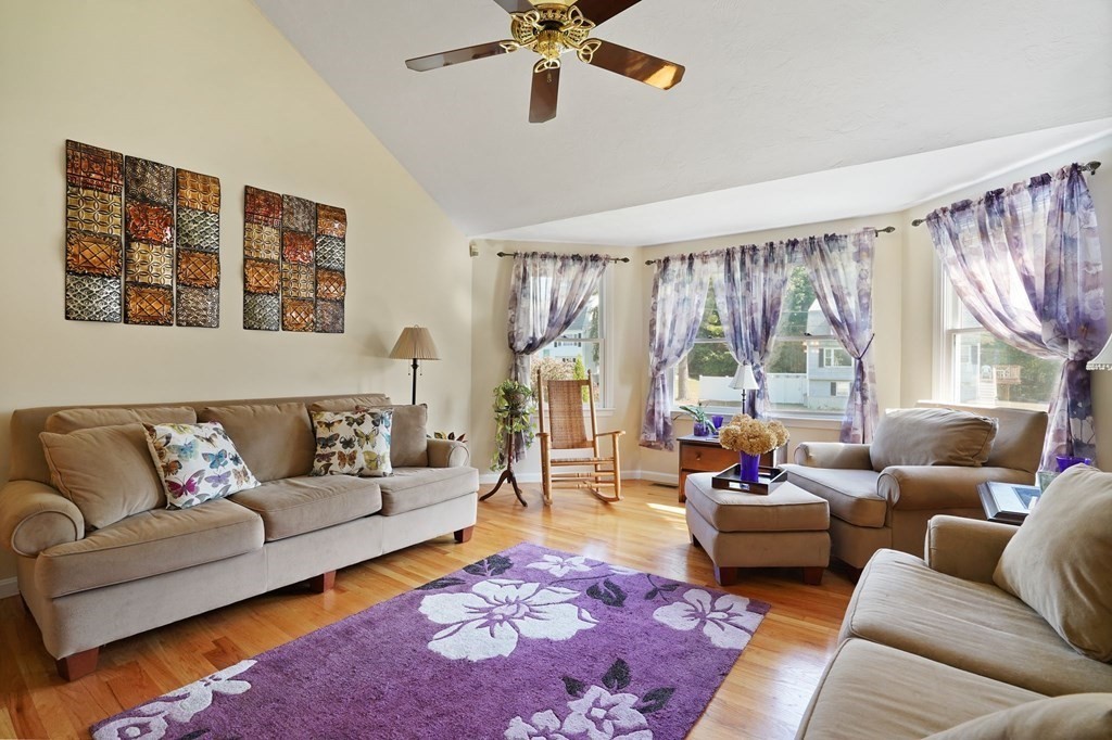 6 Buckingham Road Wilmington, MA 01887 - Photo 13 of 42