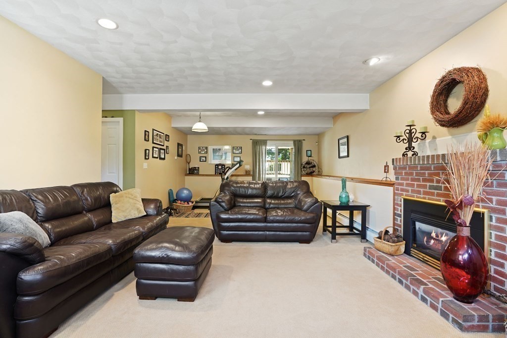 6 Buckingham Road Wilmington, MA 01887 - Photo 26 of 42