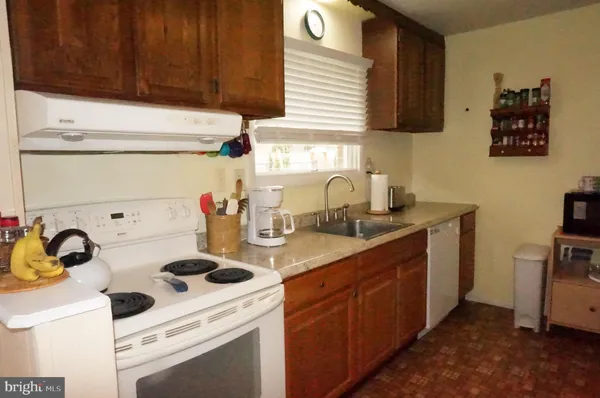 $240,000 | 130 Wesley Drive, Mechanicsburg, PA 17055