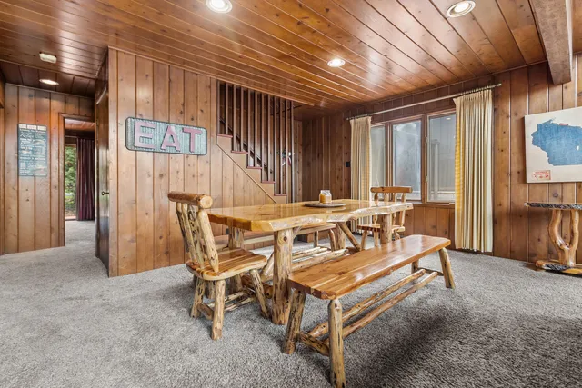 $1,249,700 | W5518 Lost Nation Road, La Grange, WI 53121