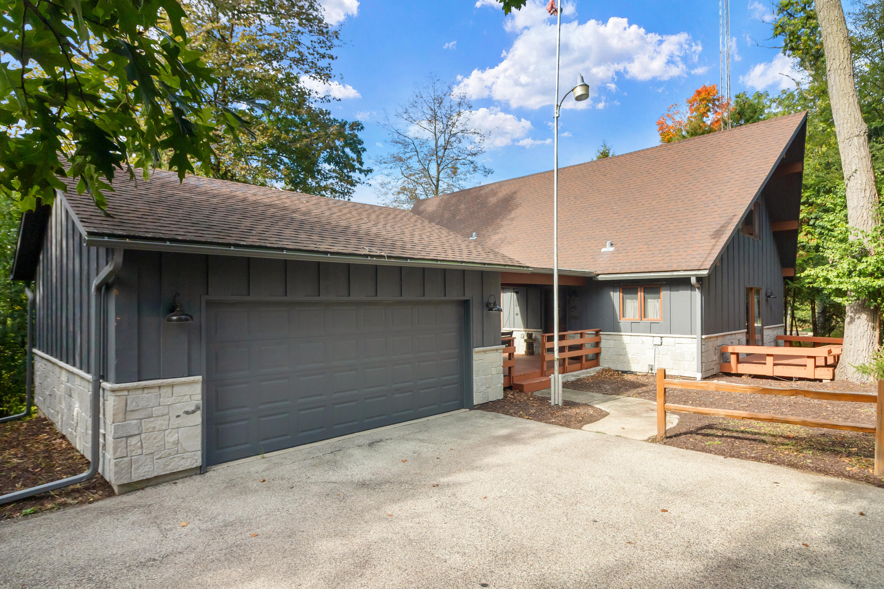 W5518 Lost Nation Road La Grange, WI 53121 - Photo 27 of 41 Front of house