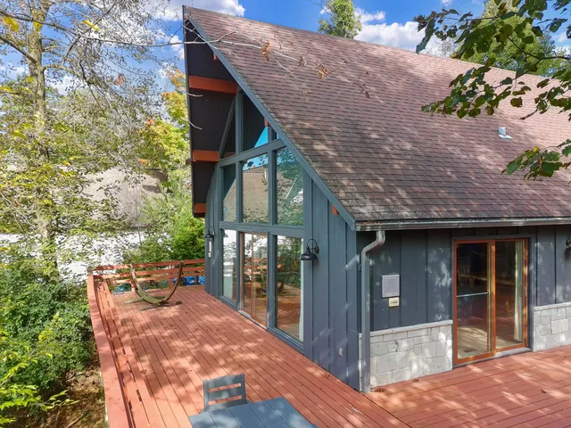 $1,249,700 | W5518 Lost Nation Road, La Grange, WI 53121