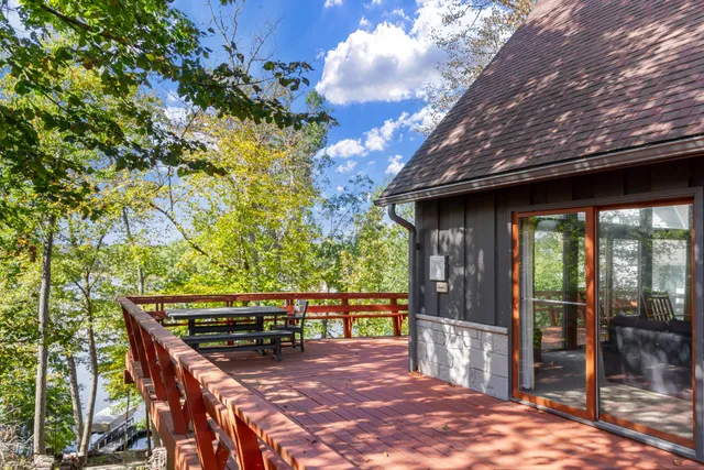 $1,249,700 | W5518 Lost Nation Road, La Grange, WI 53121